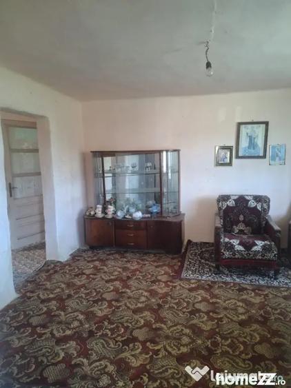 Casă cu 4 camere cu Canalizare în Coada Malului