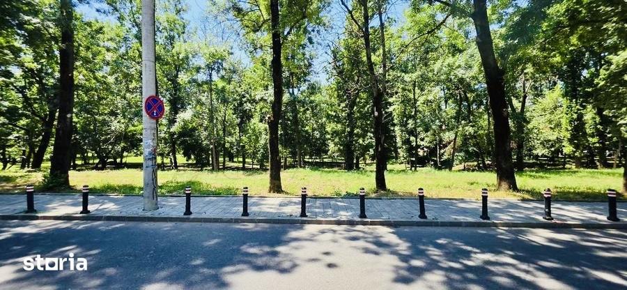 Casă cu 5 camere cu Teren 250 Mp în Floreasca