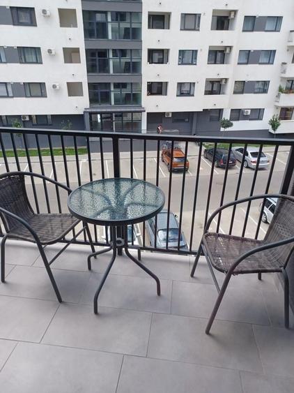 Apartament cu 2 camere decomandat în Exterior Vest
