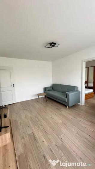 Apartament cu 2 camere semidecomandat în Dacia
