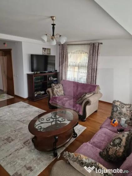 Casă cu 7 camere cu Teren 2252 Mp în Coșula