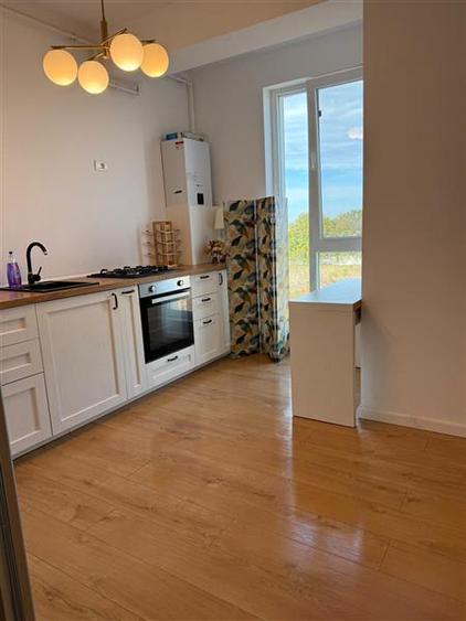 Apartament cu 2 camere semidecomandat în Tunari
