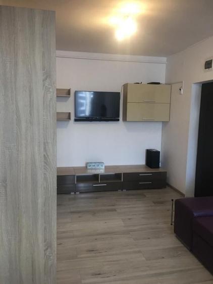 Apartament cu 2 camere semidecomandat în Florești