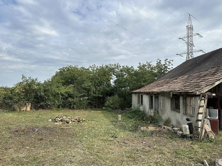 Teren de 2800 mp, în Central