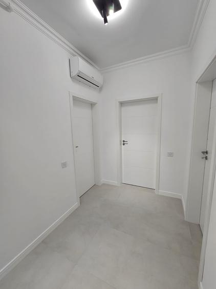 Apartament cu 3 camere decomandat în Lujerului