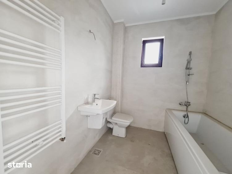 Casă cu 5 camere cu Teren 500 Mp în Bucium