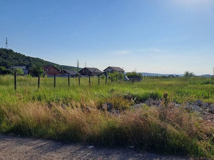 Teren de 550 mp, în Miroslava