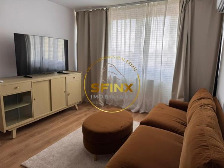 Apartament cu 3 camere semidecomandat, mobilat în Tineretului