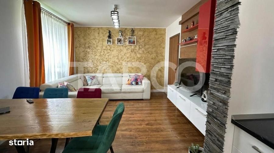 Apartament cu 3 camere decomandat în Șelimbăr — fotografia 2