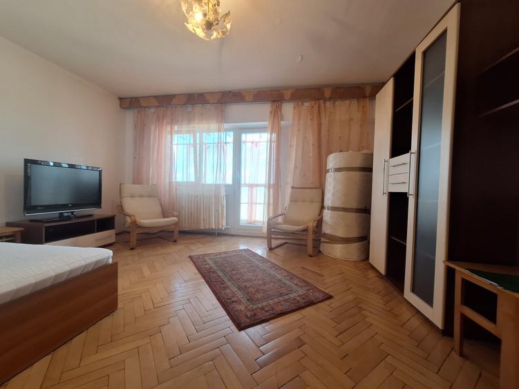 Apartament spatios -decomandat- mobilat utilat-zona Fabric - 1