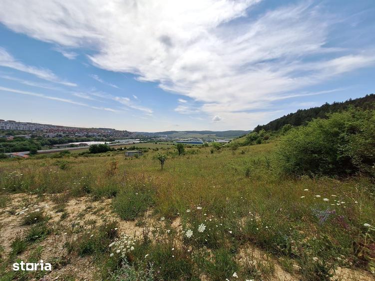 Teren de 5800 mp, în Baciu