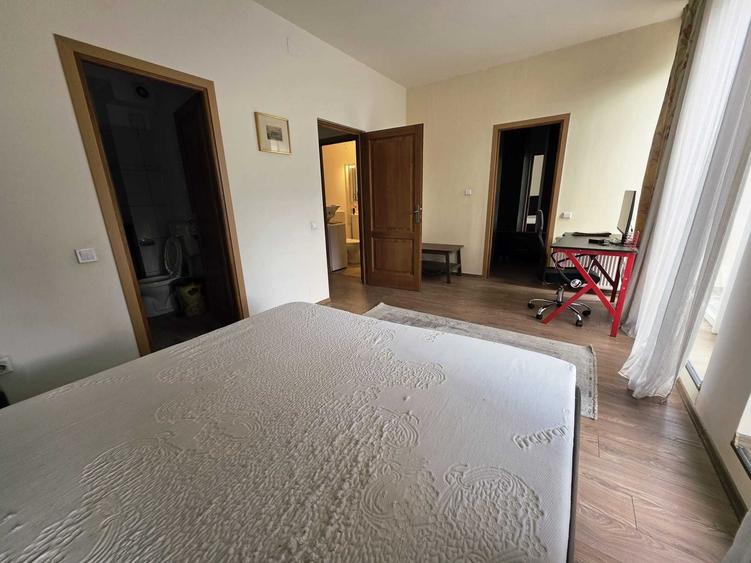 Casă cu 4 camere cu Centrală Termică în Central