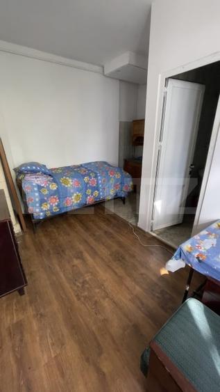 Casă individuală cu 6 camere cu Canalizare în Ultracentral
