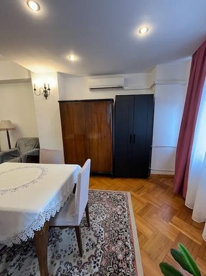 Garsonieră decomandată în Clucerului
