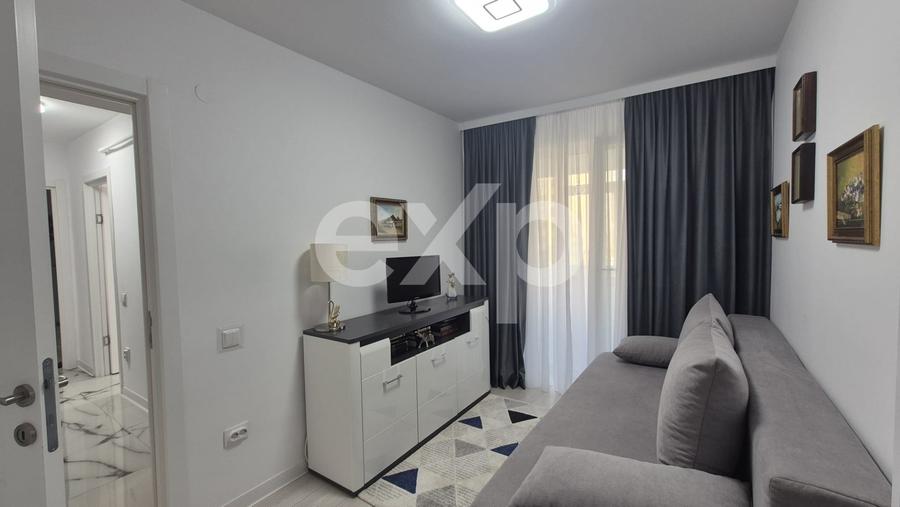 Apartament cu 3 camere decomandat, mobilat în Central