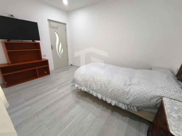 Casă individuală cu 4 camere cu Canalizare în Palazu Mare