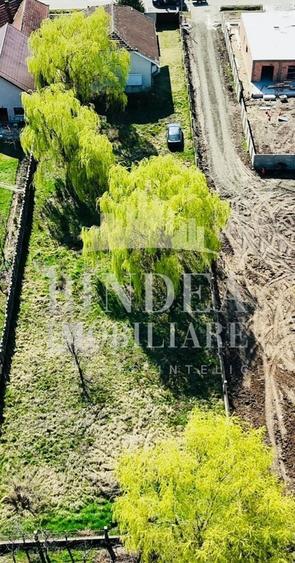 Casă individuală cu 6 camere cu Canalizare în Giarmata