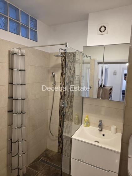 Apartament cu 2 camere decomandat, mobilat în Vest