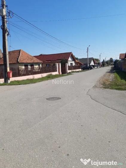 Teren constructii intravilan cu utilitati asfalt central Lunca Calnicului