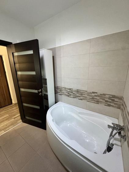 Apartament cu 2 camere decomandat în Jiului