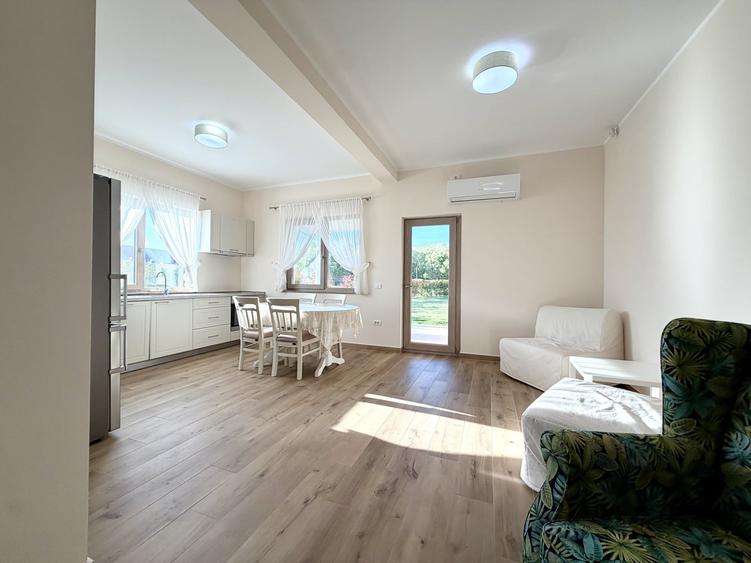 Duplex cu 3 camere cu Canalizare în Ghiroda
