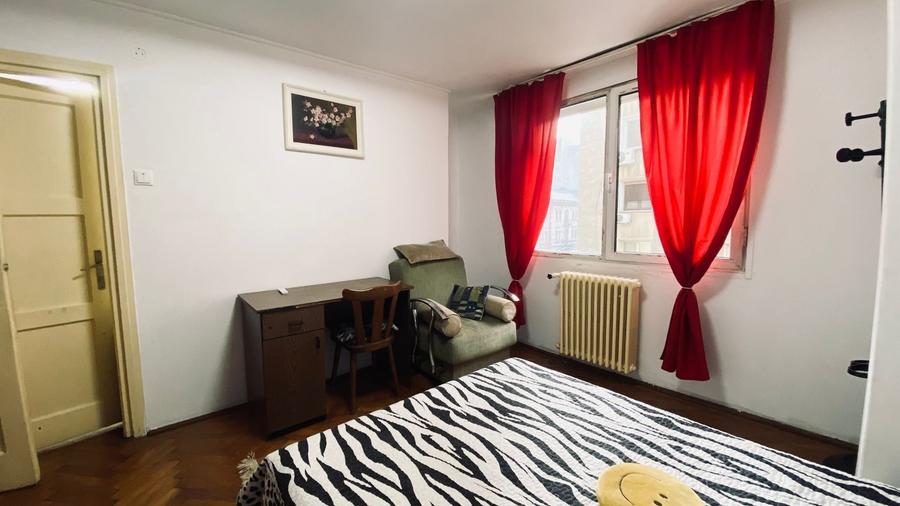 Apartament cu 2 camere semidecomandat în Cișmigiu