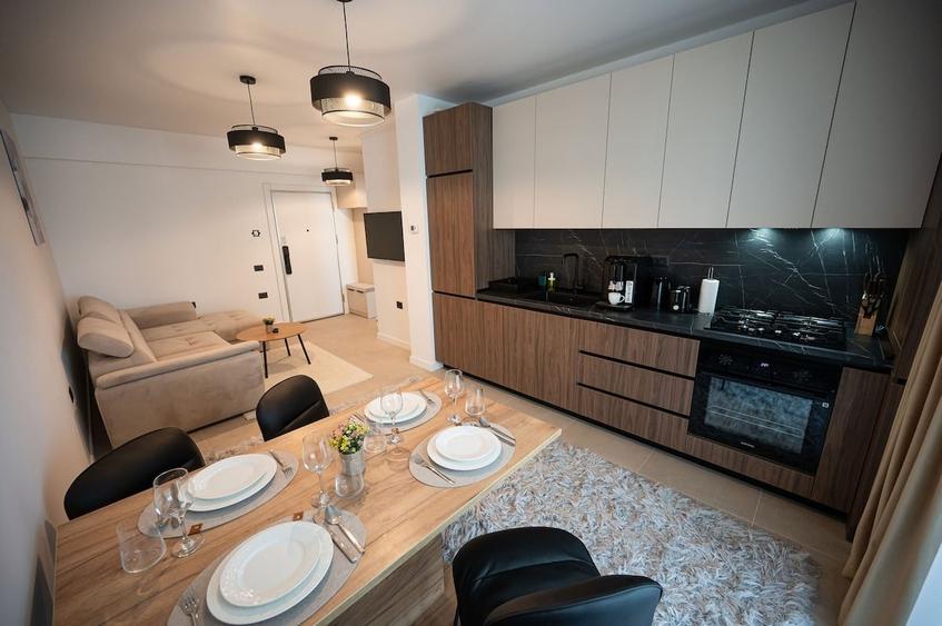 Apartament cu 2 camere decomandat în Mamaia-Sat