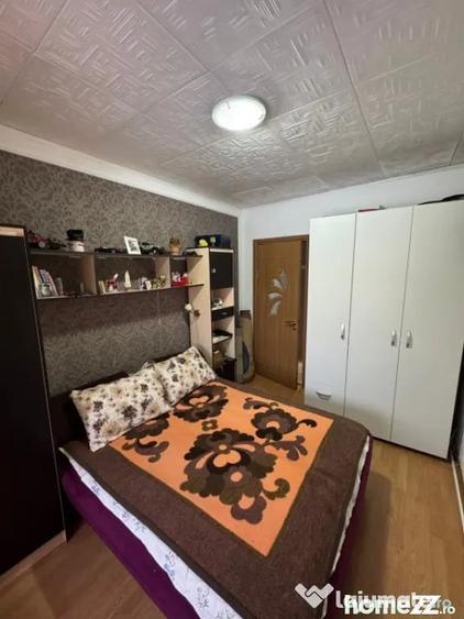 Apartament cu 3 camere decomandat în Republicii