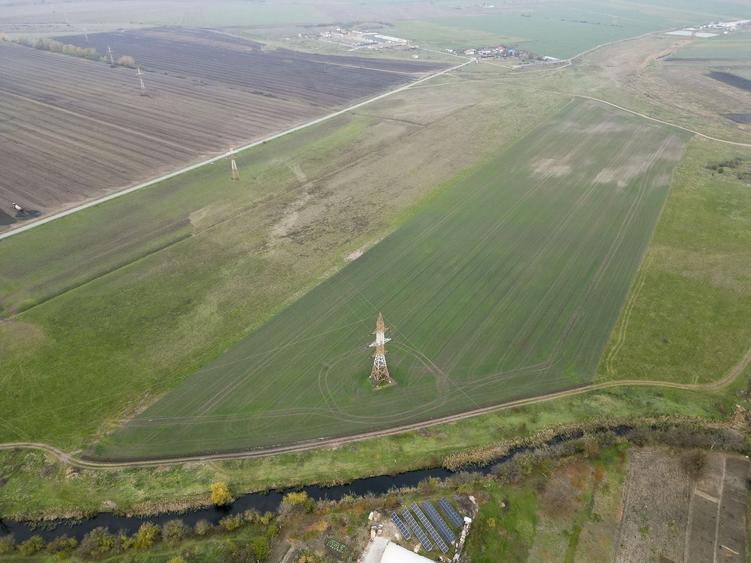 Teren agricol extravilan de 37344 mp, în Gai