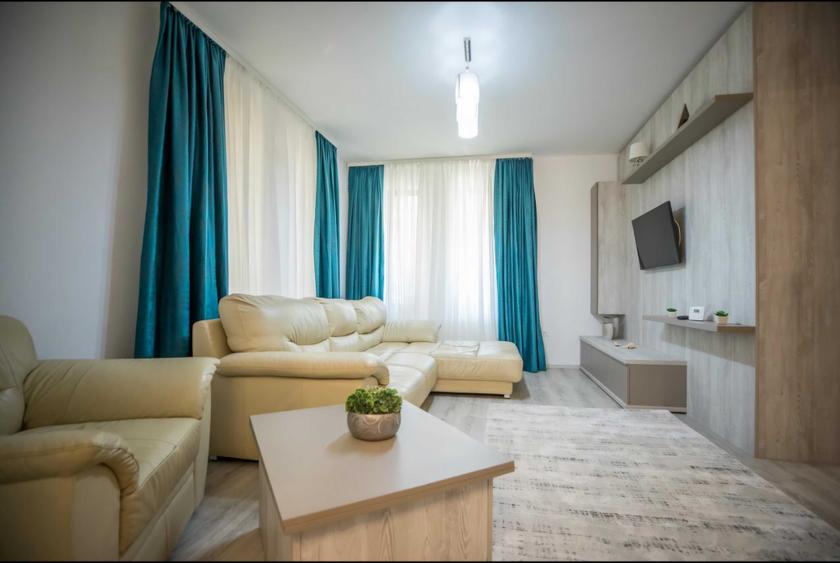 Casă cu 3 camere cu Teren 120 Mp în Kamsas