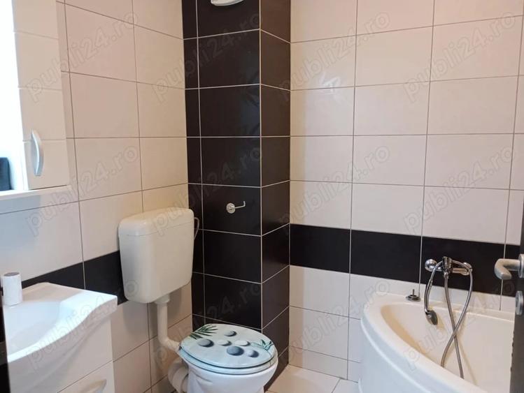 Apartament cu 2 camere semidecomandat în Roșu