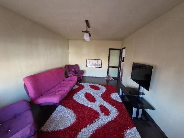 Apartament cu 3 camere decomandat în Micălaca