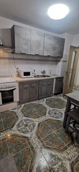 Apartament cu 3 camere decomandat în Ultracentral