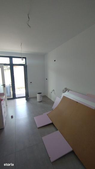 Casă cu 7 camere cu Teren 360 Mp în Inel II