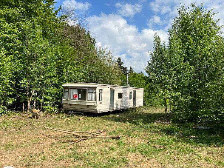 Casă cu 3 camere cu Teren 1000 Mp în Drăguș