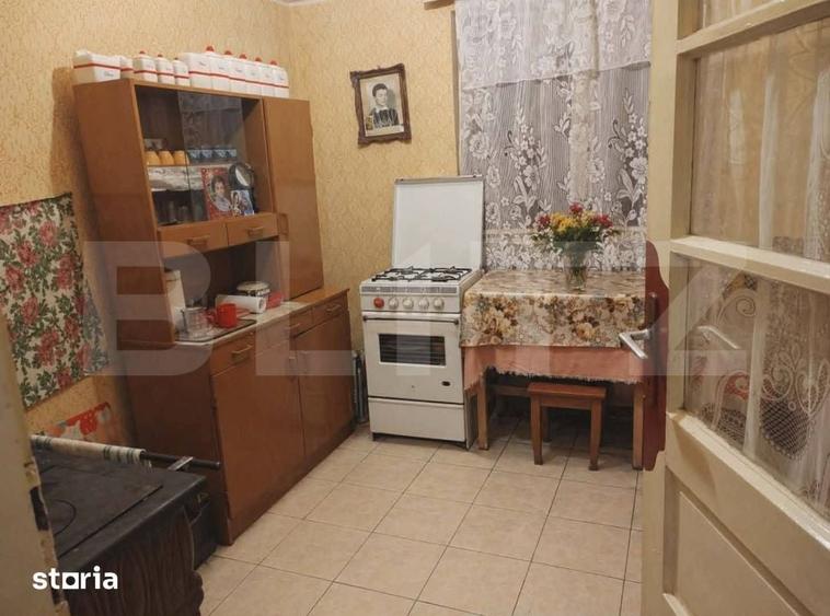 Casă cu 2 camere cu Teren 4706 Mp în Central