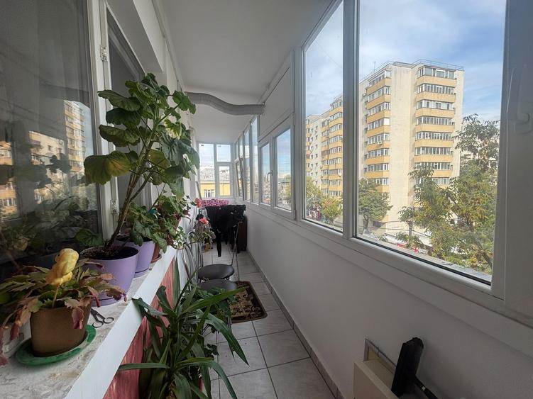 Apartament cu 2 camere semidecomandat în Iancului