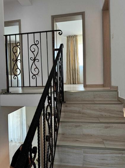Casă cu 4 camere cu Teren 150 Mp în Valea Adâncă