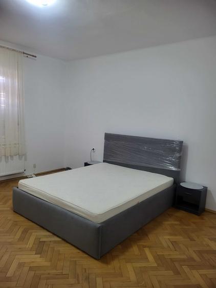 Casă cu 2 camere cu Teren 300 Mp în Fratelia