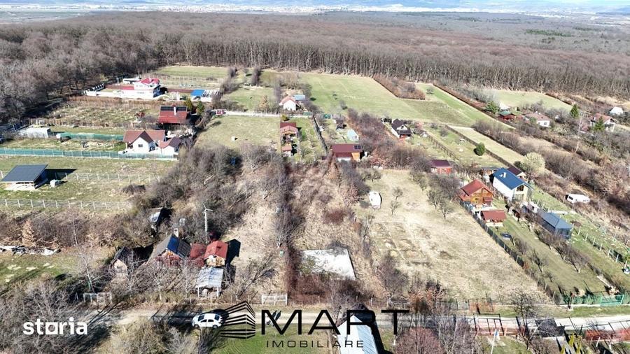 Teren de 1110 mp, în Central