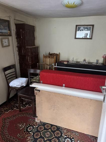 Casă cu 4 camere în Exterior Vest