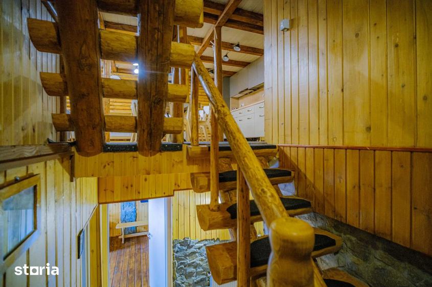 Casă cu 7 camere cu Teren 120 Mp în Râu de Mori