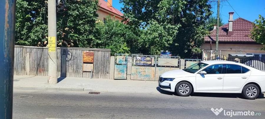 Casă cu 3 camere cu Teren 1108 Mp în Central