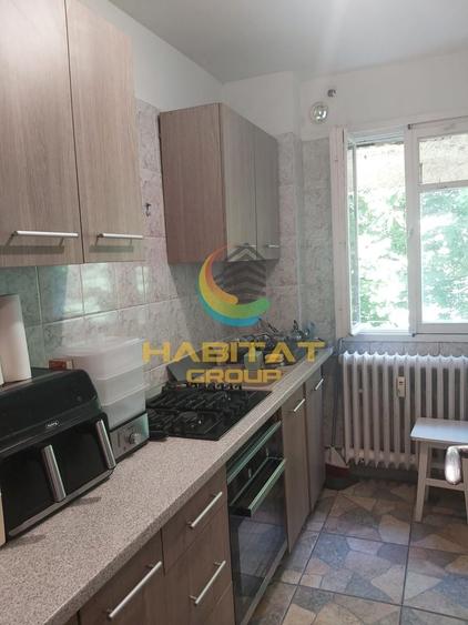 Apartament cu 3 camere semidecomandat în Alexandru Obregia
