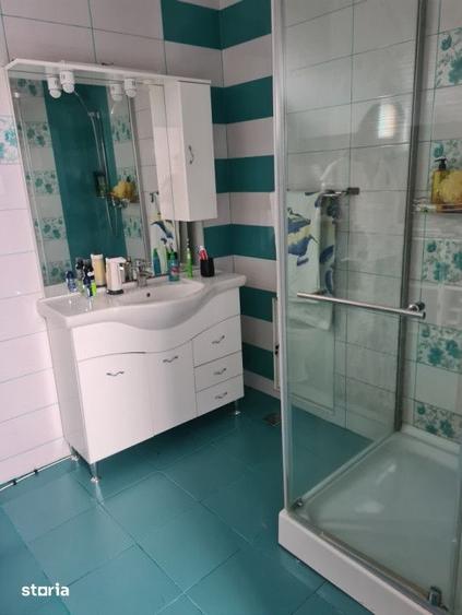 Casă cu 5 camere cu Teren 350 Mp în Central