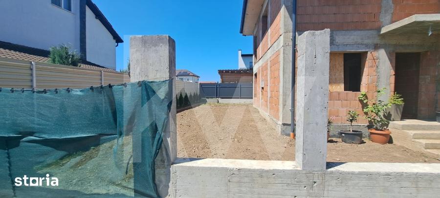 Casă cu 4 camere cu Teren 230 Mp în Central