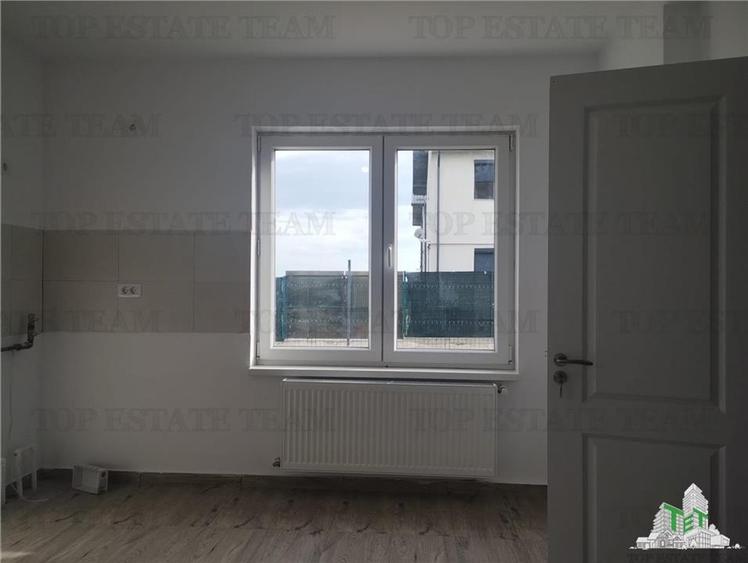 Duplex cu 4 camere cu Teren 300 Mp în Central
