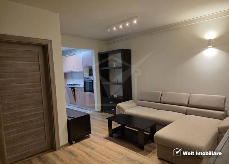 Apartament cu 3 camere semidecomandat, mobilat în Bună Ziua