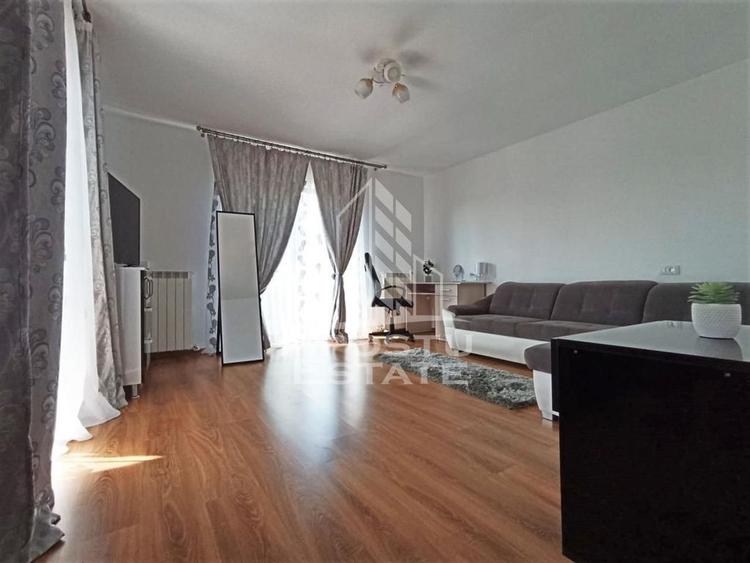 Casă cu 5 camere cu Teren 352 Mp în Moșnița Veche