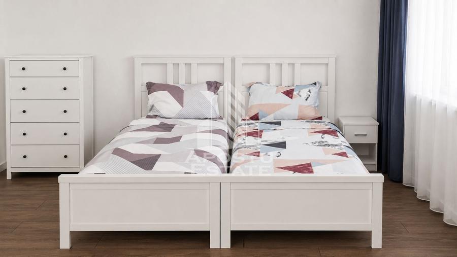 Apartament cu 2 camere semidecomandat, mobilat în Intim